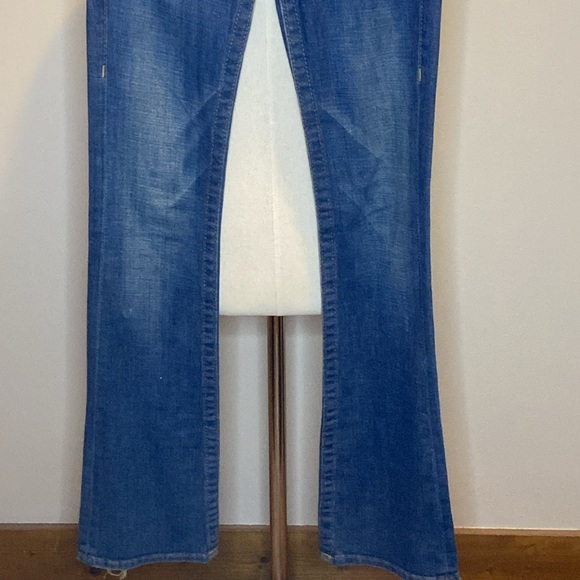 True Religion 'Hi-Rise Boot' Flare Jeans in Light Blue Denim (24W x 33L) - Picture 4 of 9